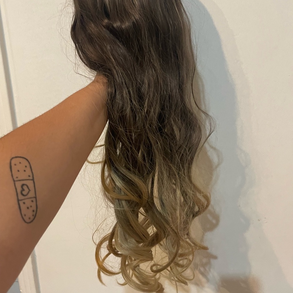 Halo hair extensions